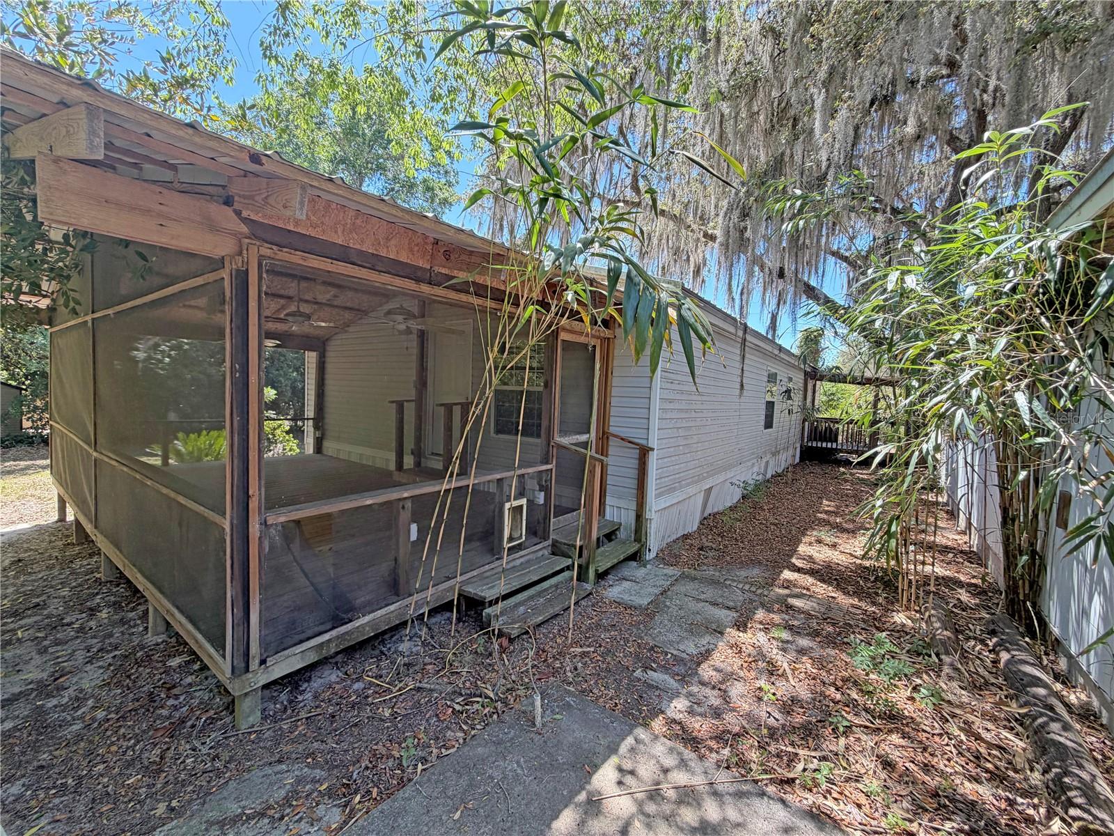 120 Peach Property Photo 22