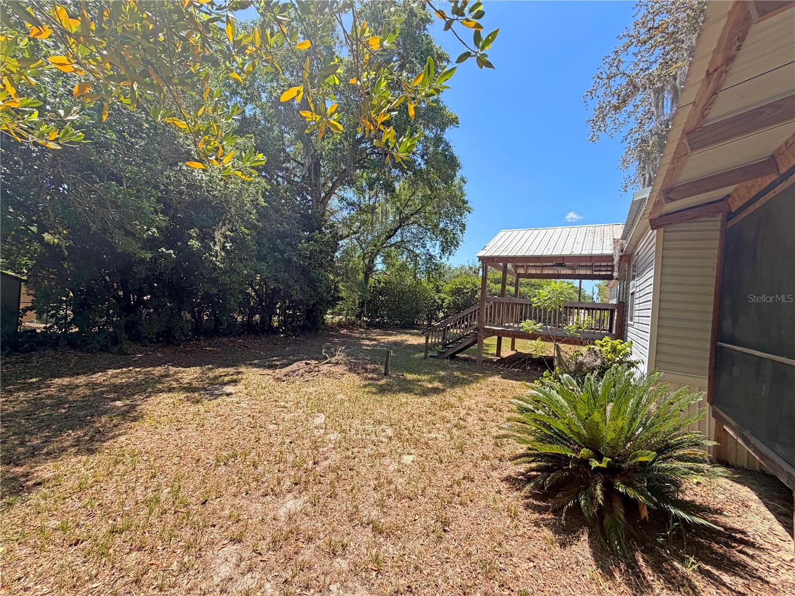120 Peach Property Photo 24