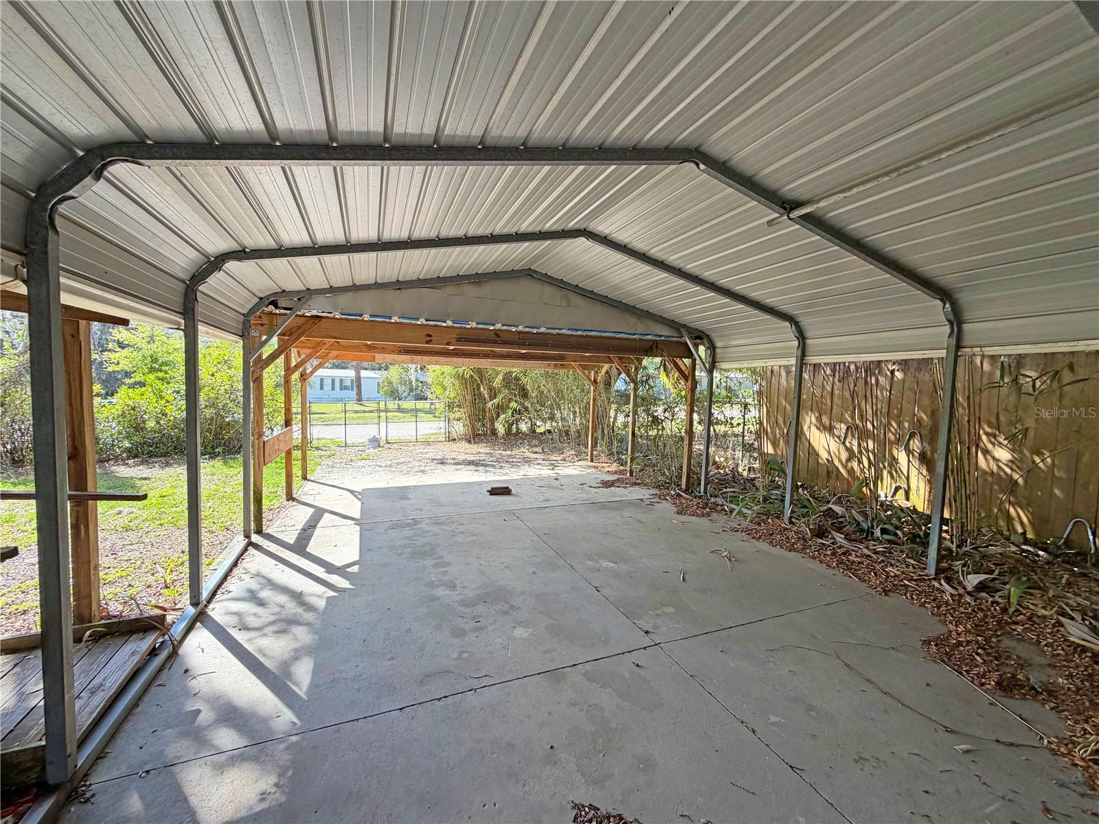 120 Peach Property Photo 32