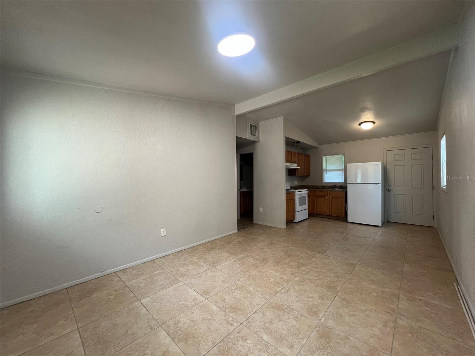 13711 Nw 158th Pl Property Photo 3