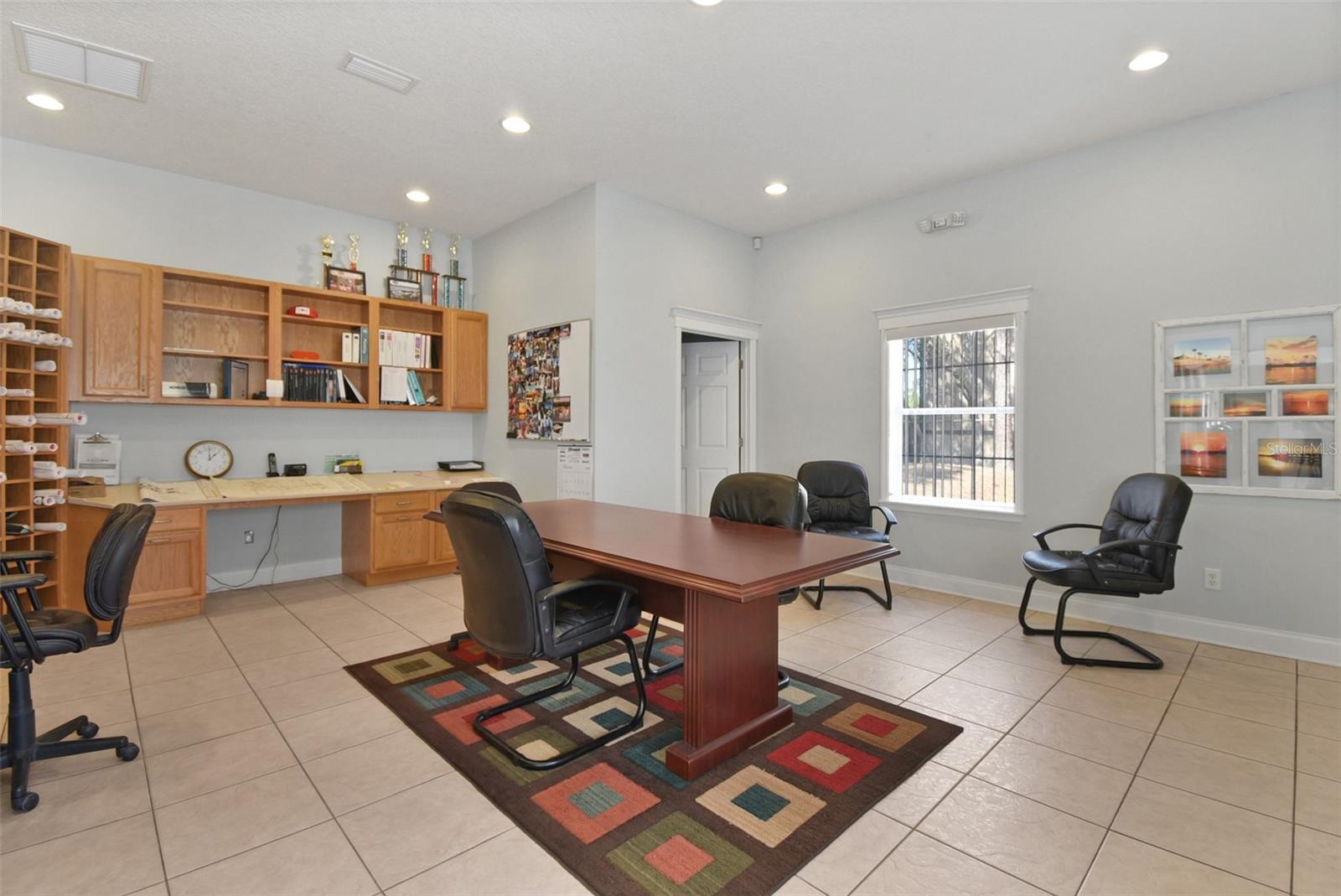 2071 Dobbs Rd Property Photo 2