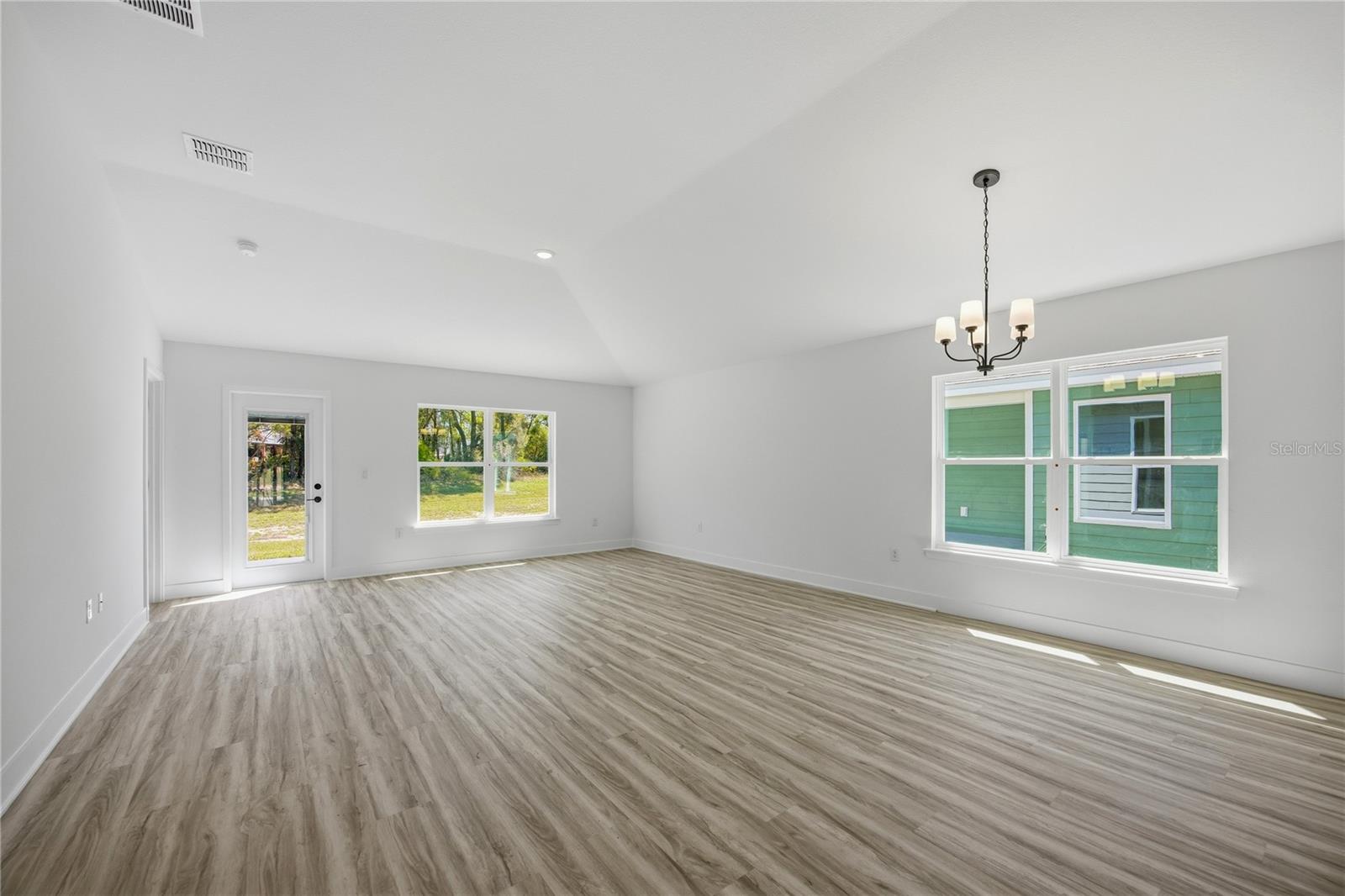 16822 Nw 178th Ter Property Photo 4