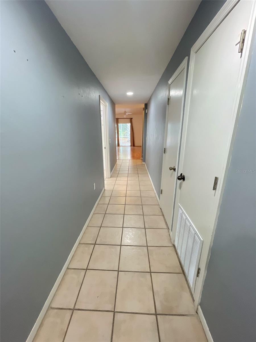 4700 Sw Archer Rd #d30 Property Photo 15