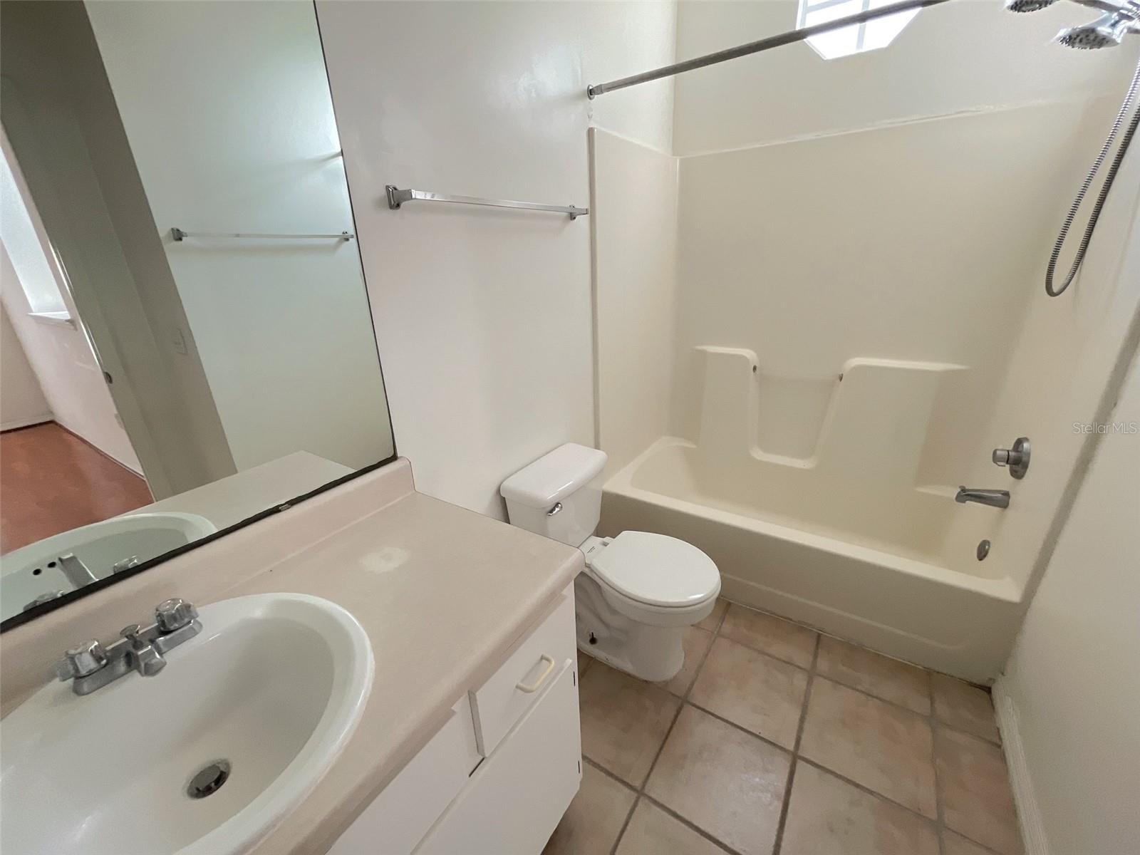 4700 Sw Archer Rd #d30 Property Photo 19
