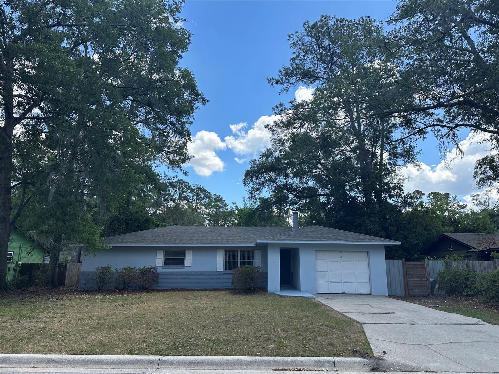 4401 Nw 20th Dr Property Photo 1