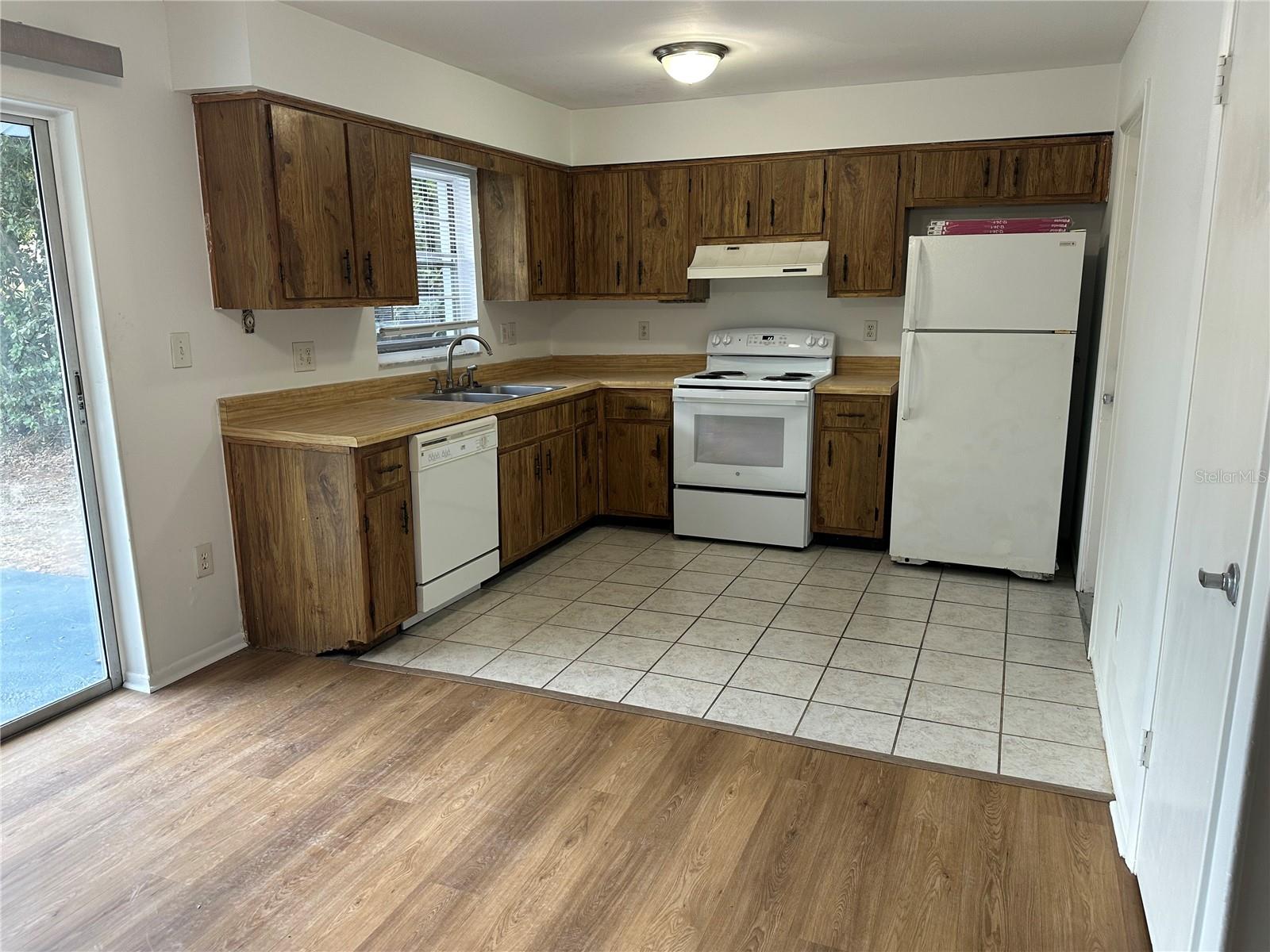 4401 Nw 20th Dr Property Photo 11