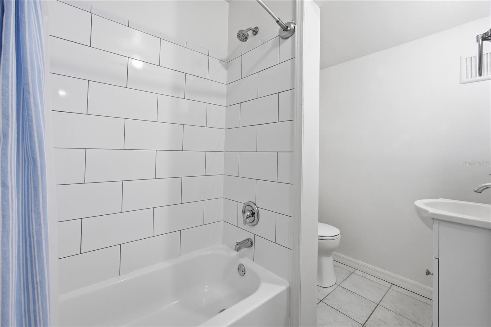 1032 Nw 40th Ave Property Photo 13