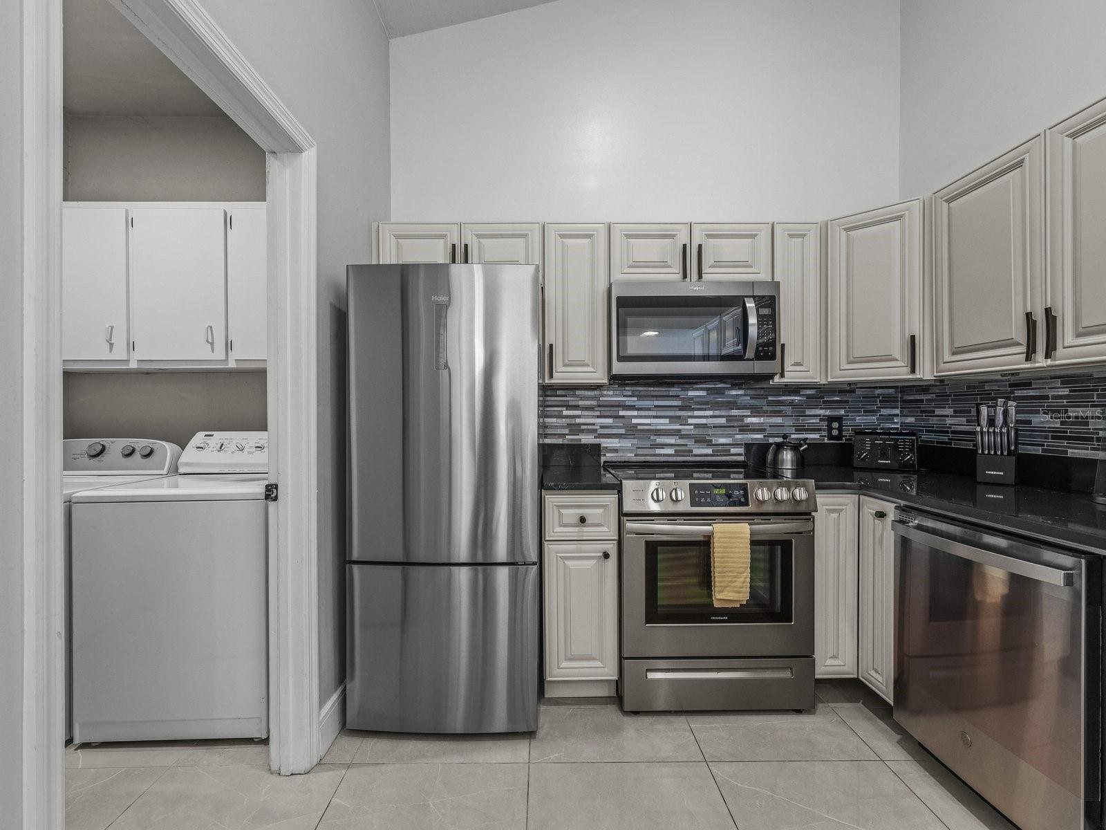 4700 Sw Archer Rd #2 Property Photo 8