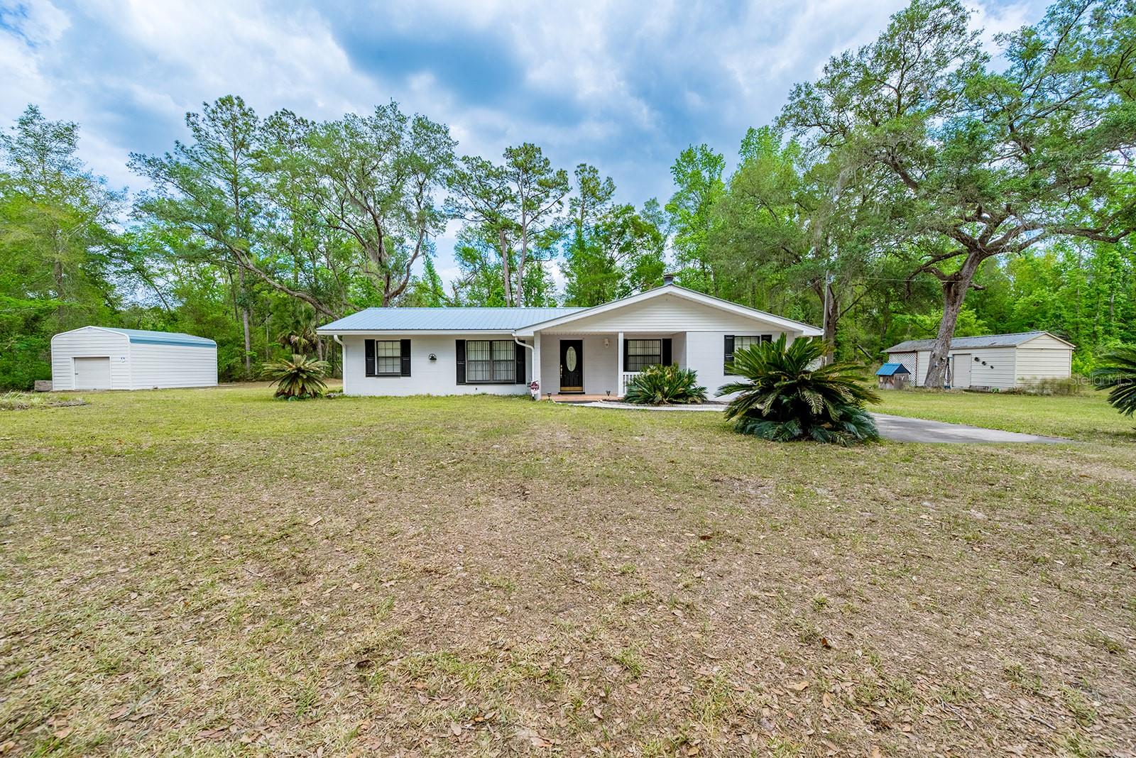 1753 Se Highway 349 Property Photo 1