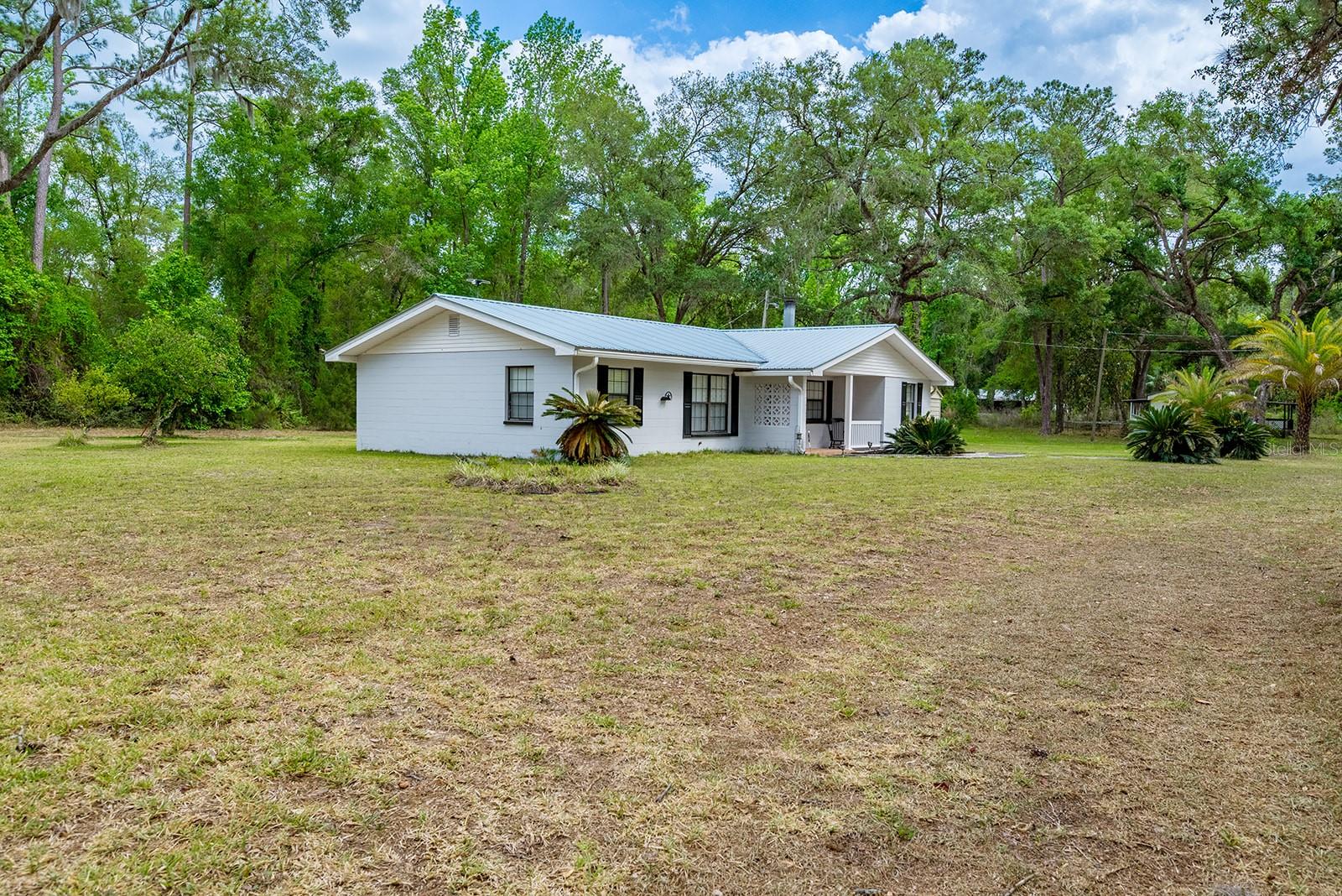 1753 Se Highway 349 Property Photo 4