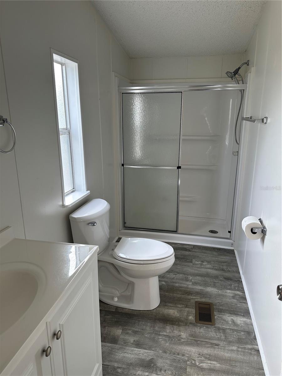 212 Ashley St Property Photo 13