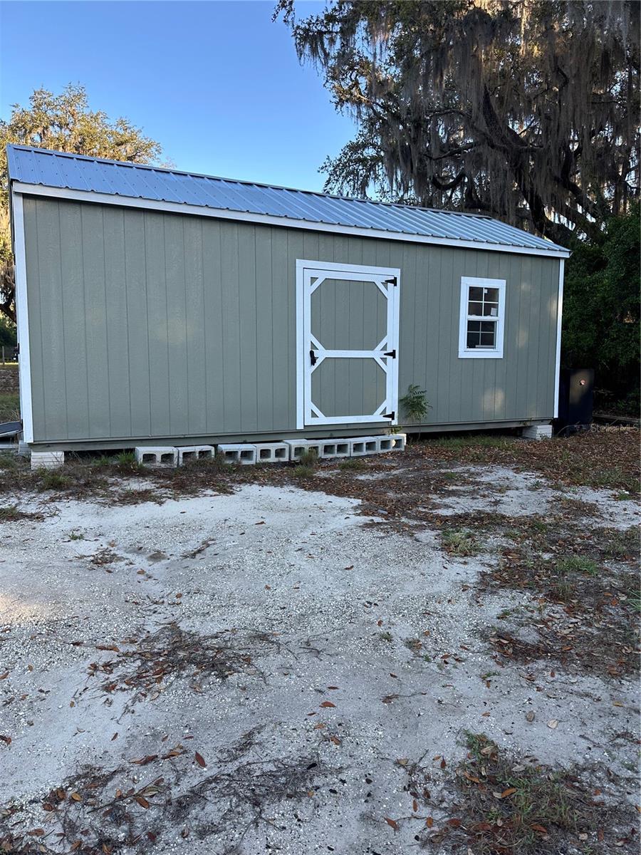 212 Ashley St Property Photo 19