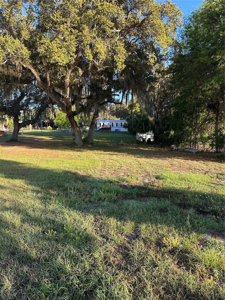 212 Ashley St Property Photo 22