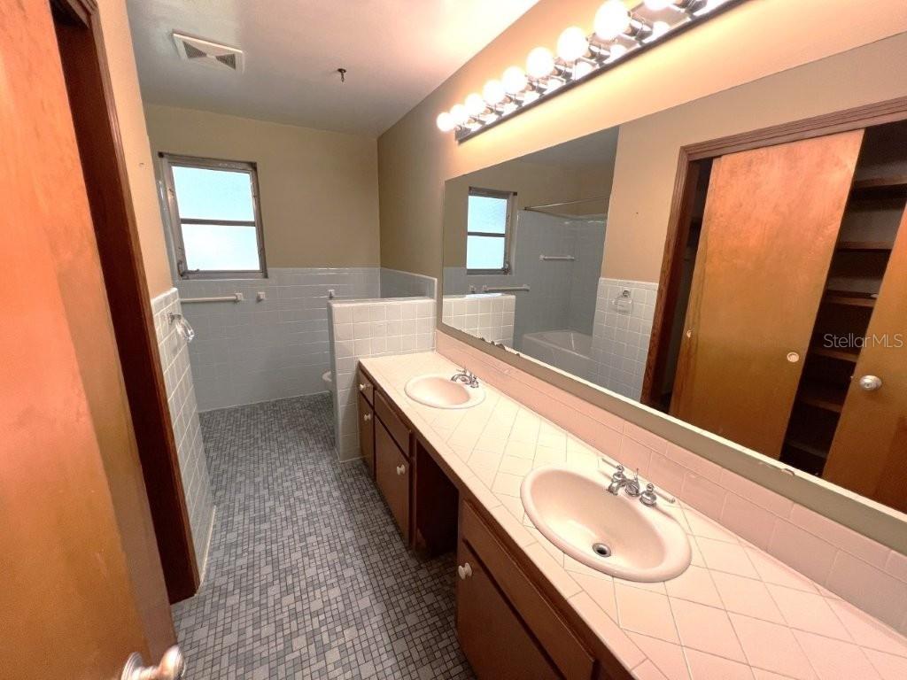 106 Sw 38th St Property Photo 14
