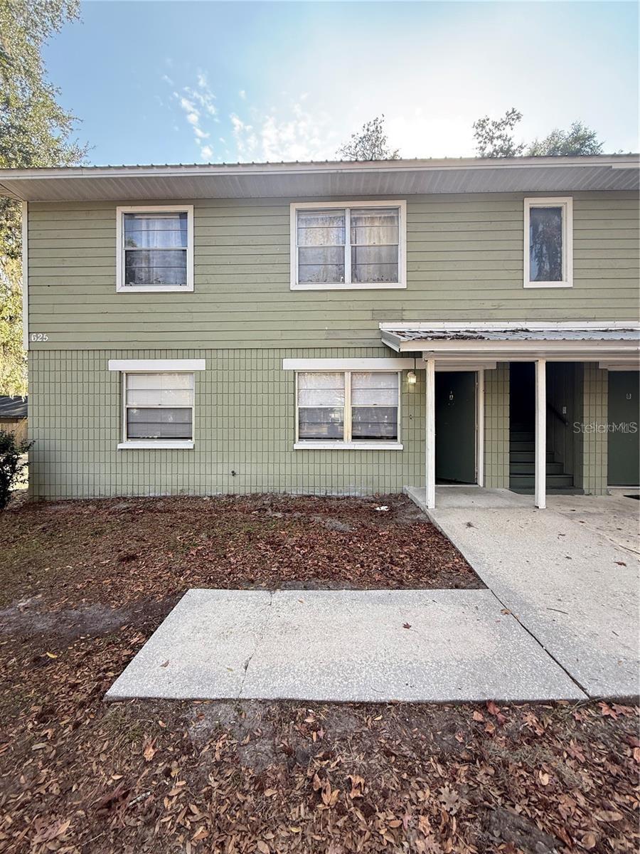 615 Sw 11th Ln #d Property Photo 1
