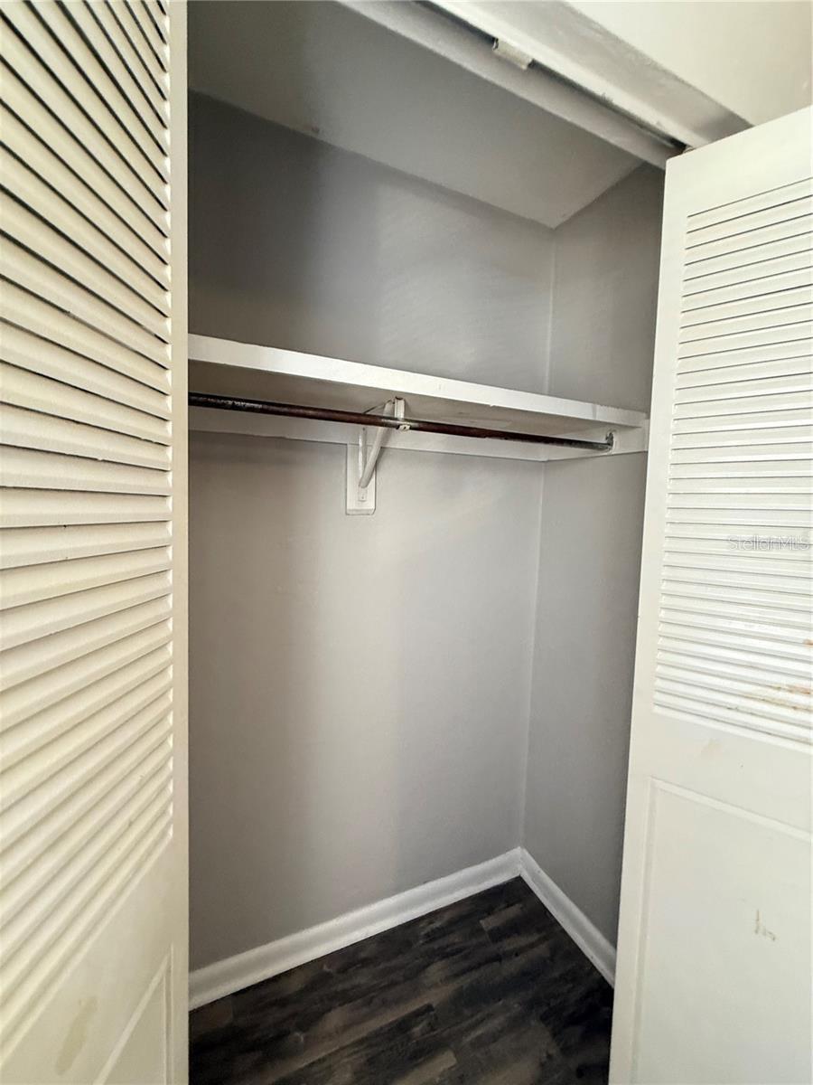 615 Sw 11th Ln #d Property Photo 6