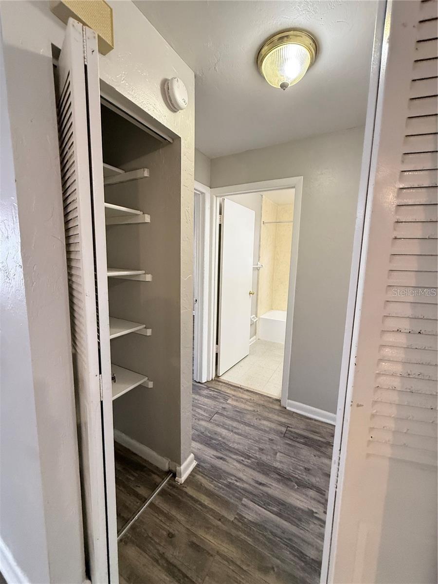 615 Sw 11th Ln #d Property Photo 9