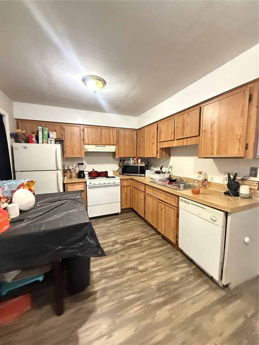 615 Sw 11th Ln #a Property Photo 8