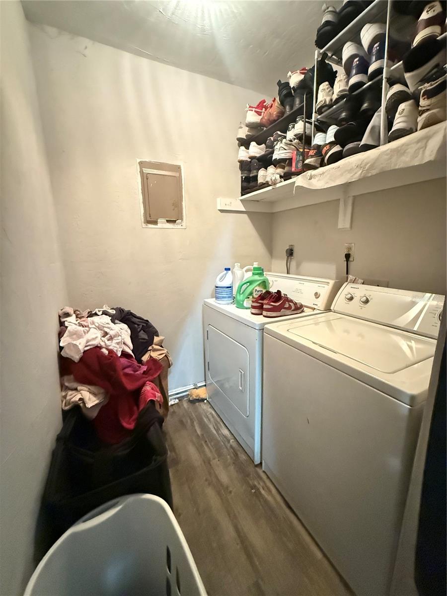 615 Sw 11th Ln #a Property Photo 9