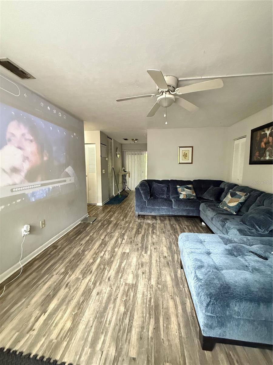 615 Sw 11th Ln #a Property Photo 11