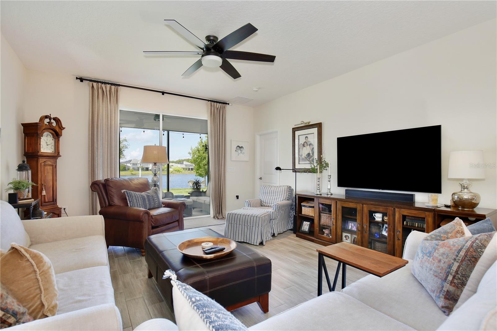 11341 Satire St Property Photo 19