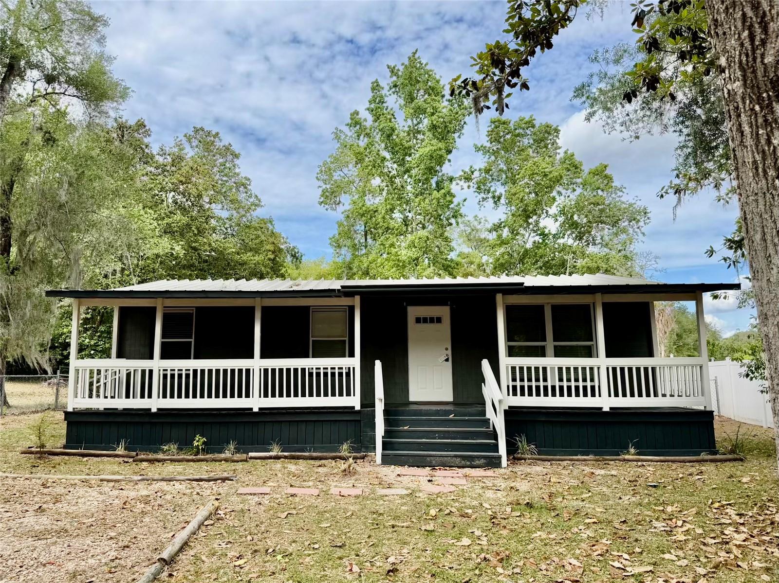 8732 Cr 647 S Property Photo 1