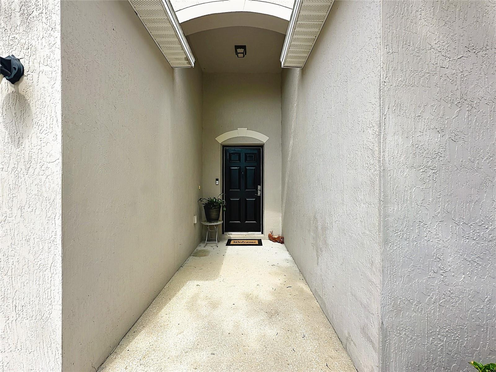 1012 Sw 242nd Ter Property Photo 2