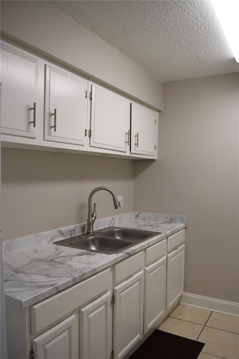 7423 Sw 42nd Pl Property Photo 10