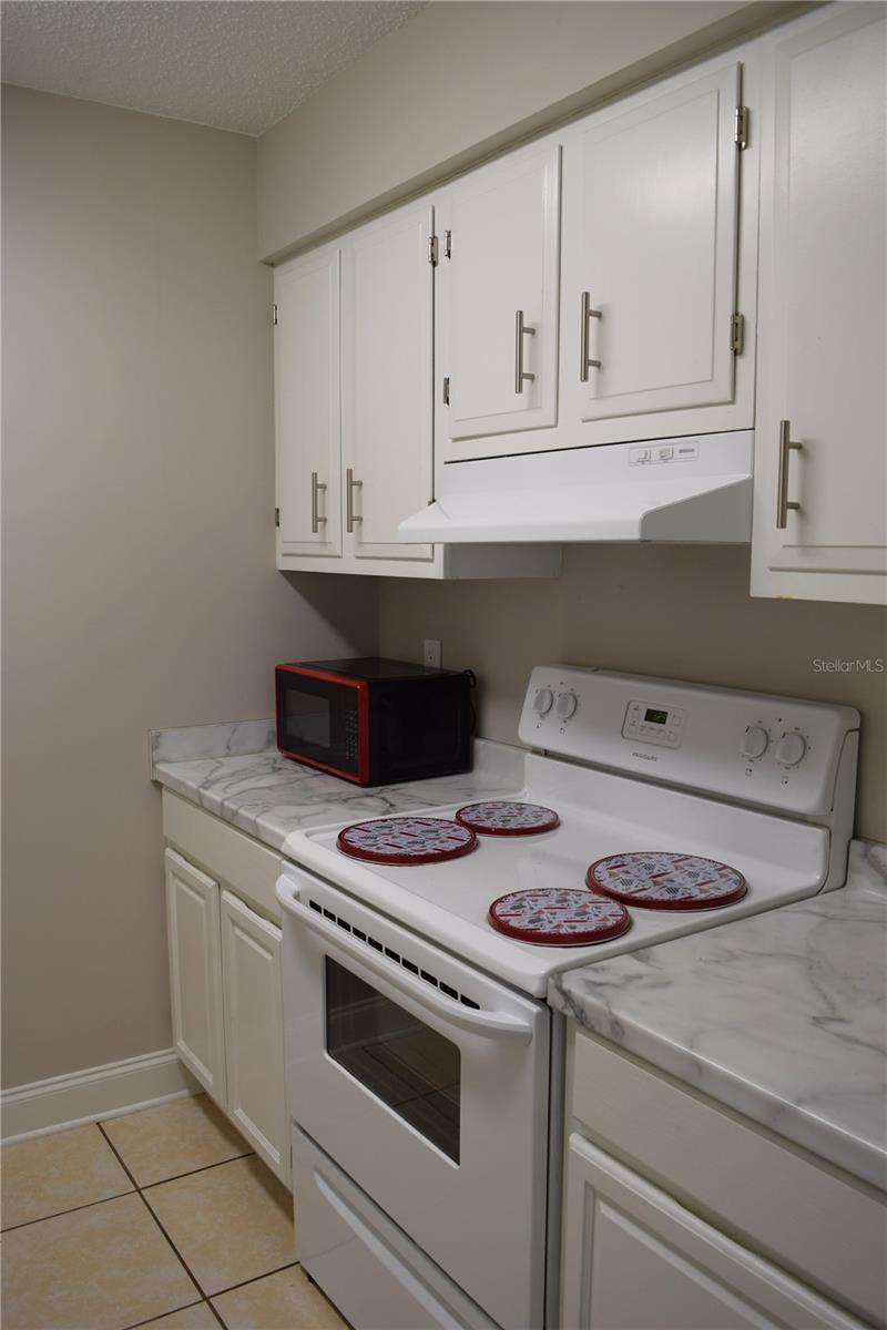 7423 Sw 42nd Pl Property Photo 11