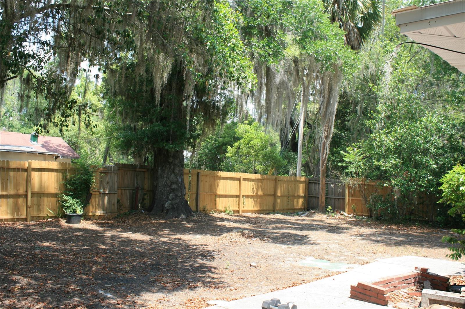 1822 Nw 6th Ave Property Photo 3