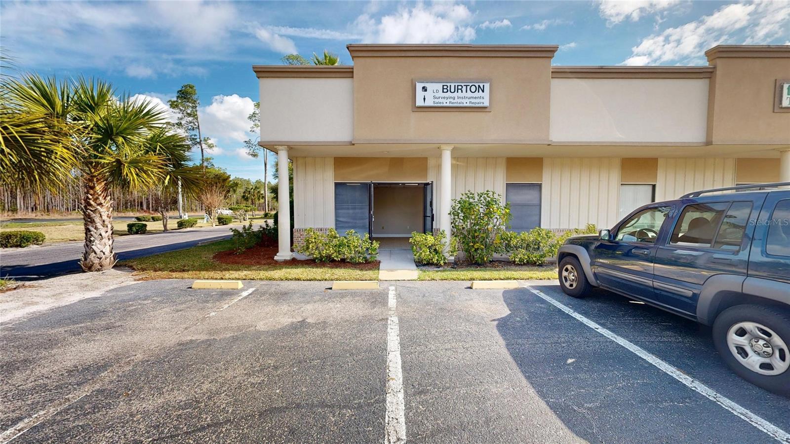 605 Nw 53rd Ave #a-18 Property Photo 1