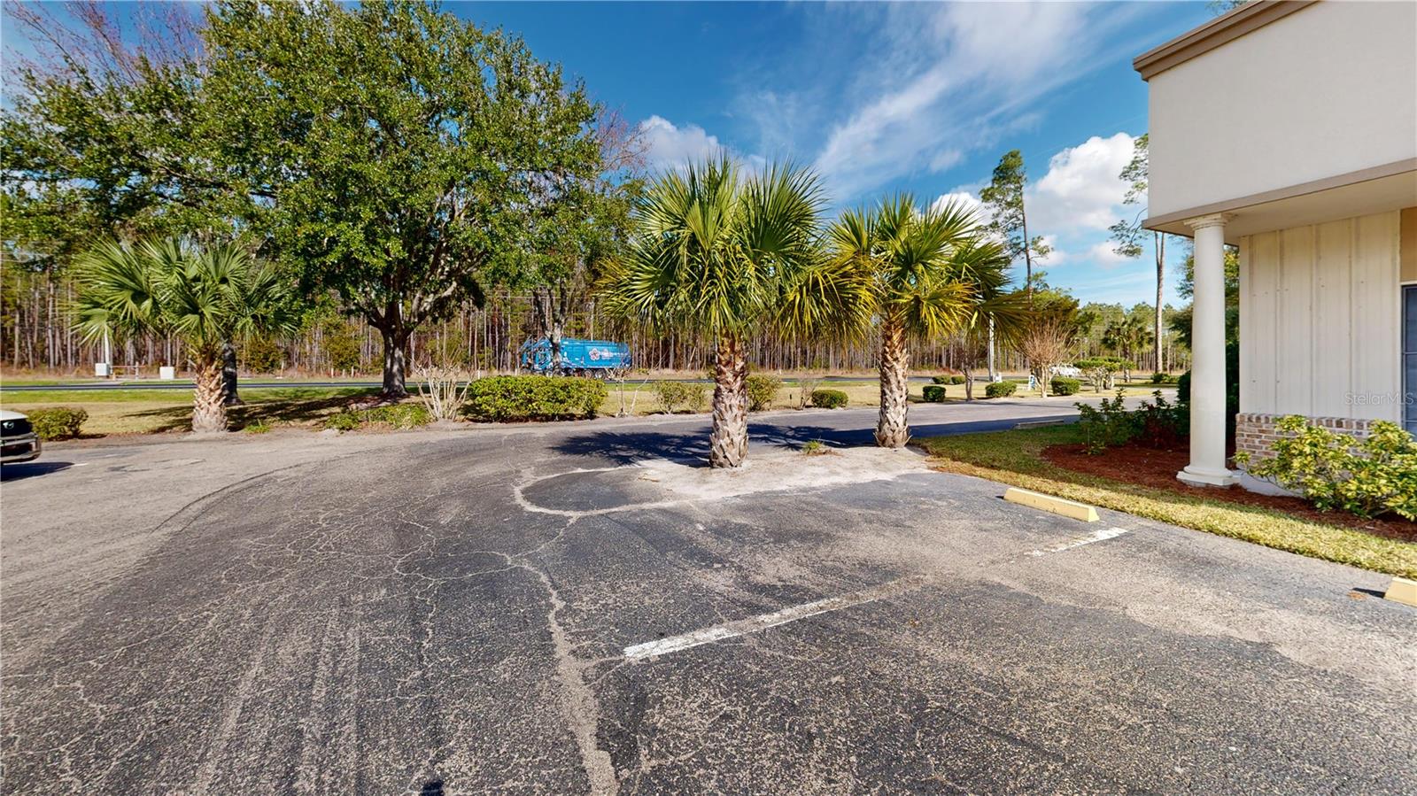 605 Nw 53rd Ave #a-18 Property Photo 2