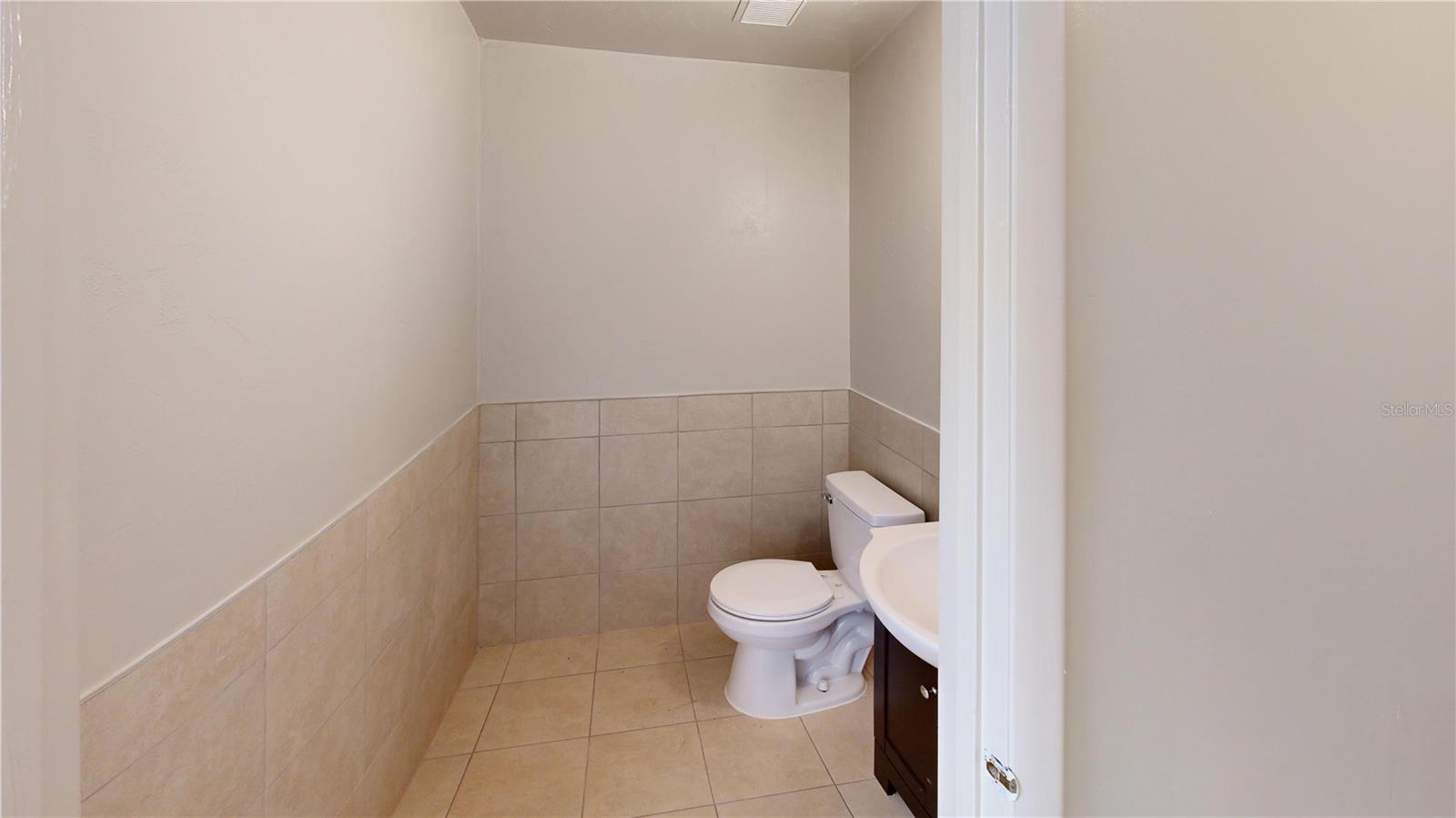 605 Nw 53rd Ave #a-18 Property Photo 9