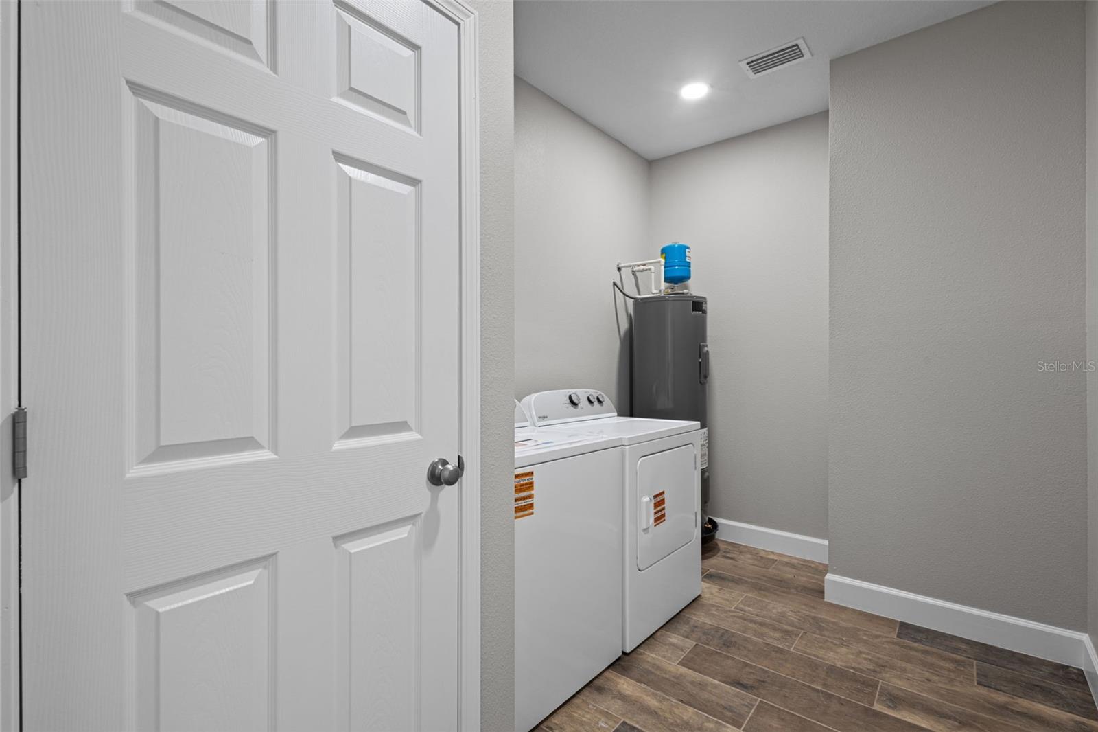 9100 Dorie Dr Property Photo 26