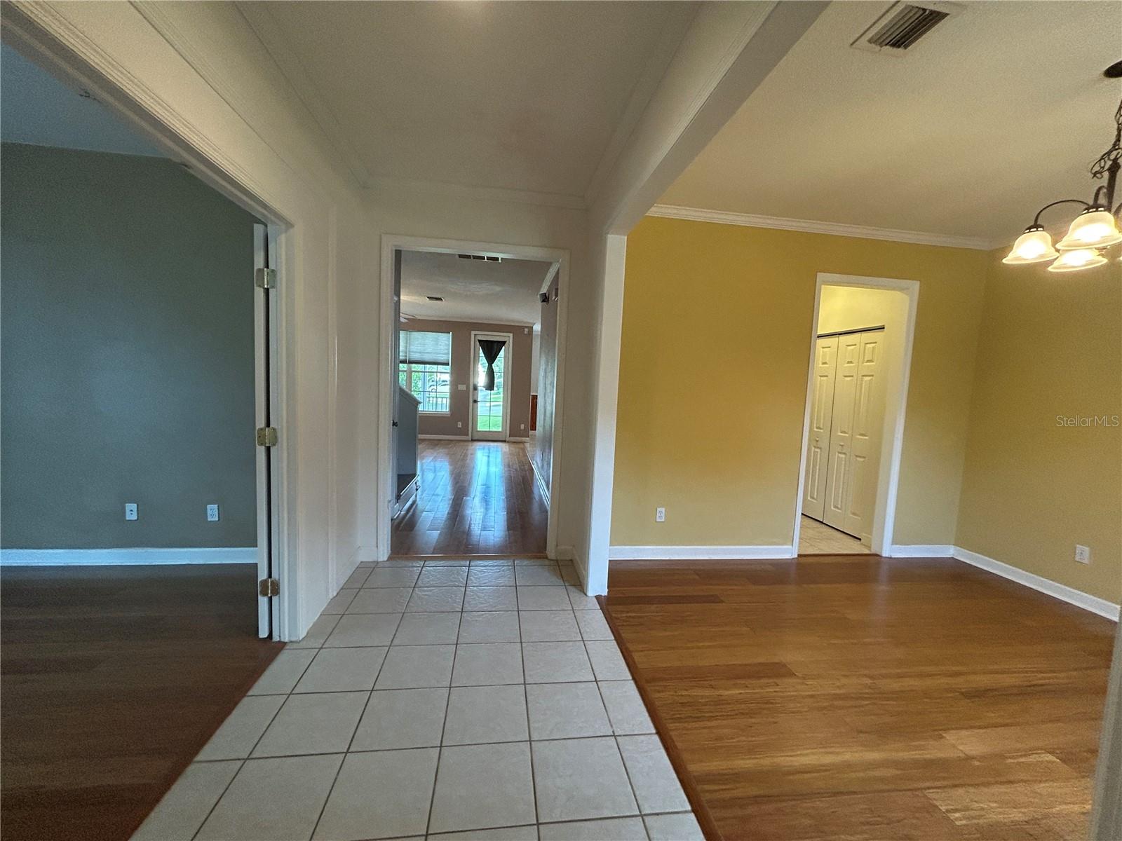 2549 Twain Dr Property Photo 2
