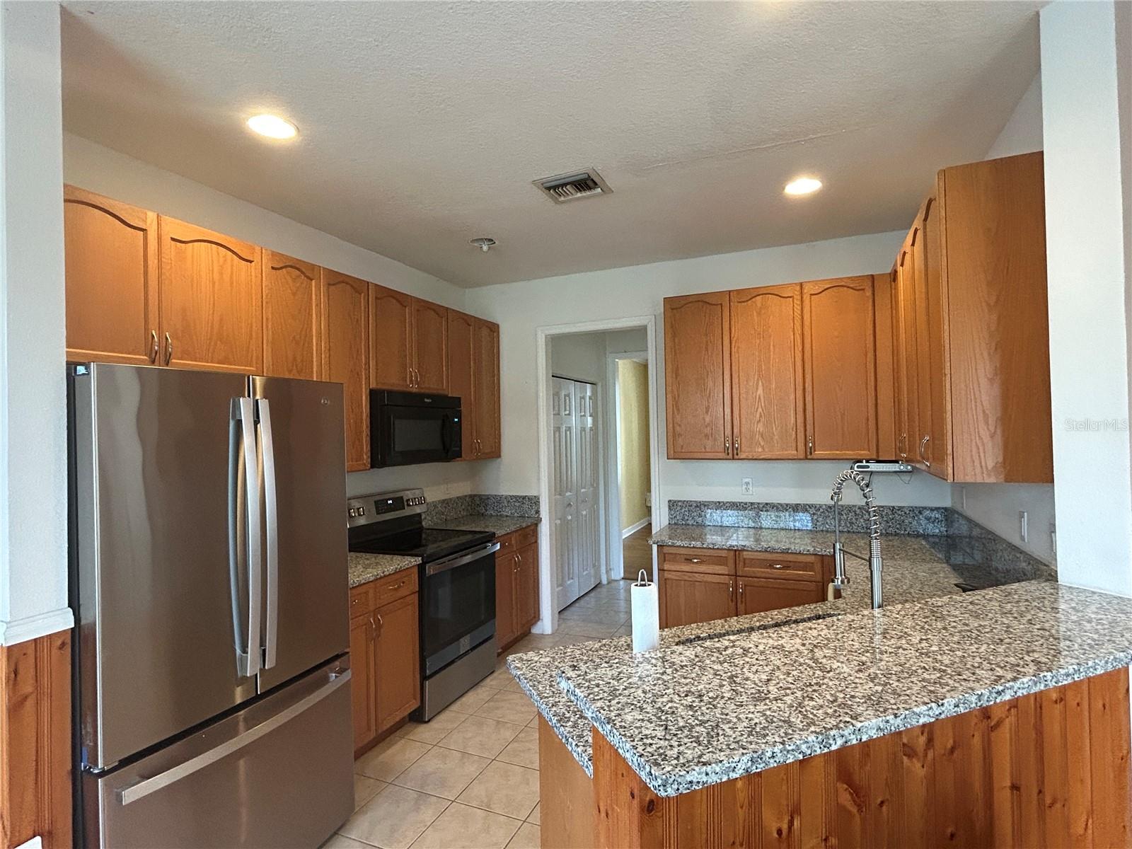2549 Twain Dr Property Photo 8
