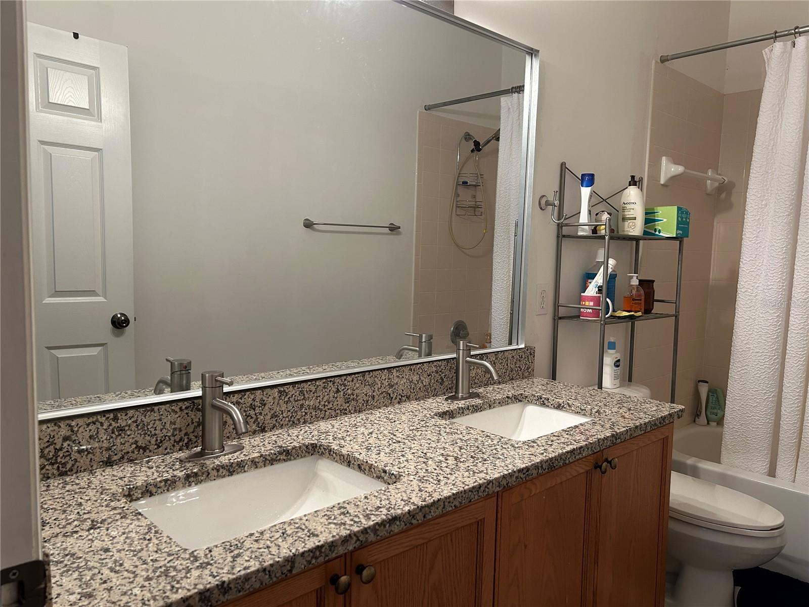 2549 Twain Dr Property Photo 27