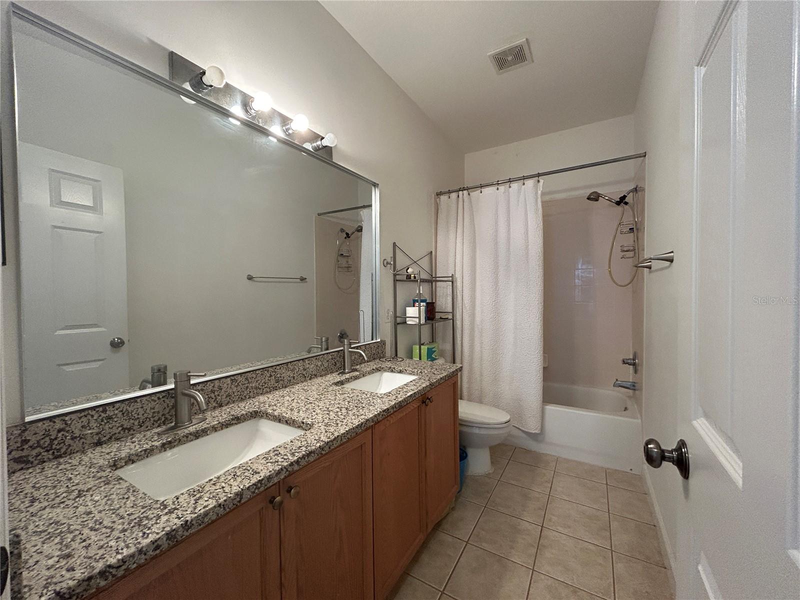 2549 Twain Dr Property Photo 31
