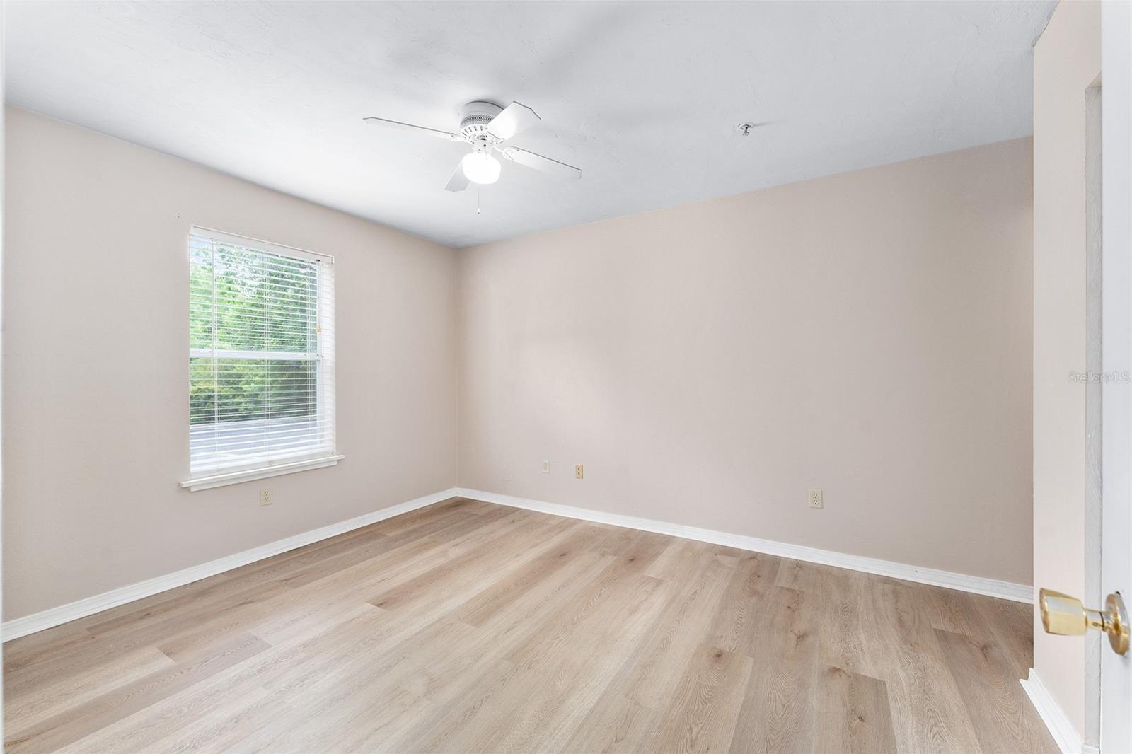 2360 Sw Archer Rd #607 Property Photo 10