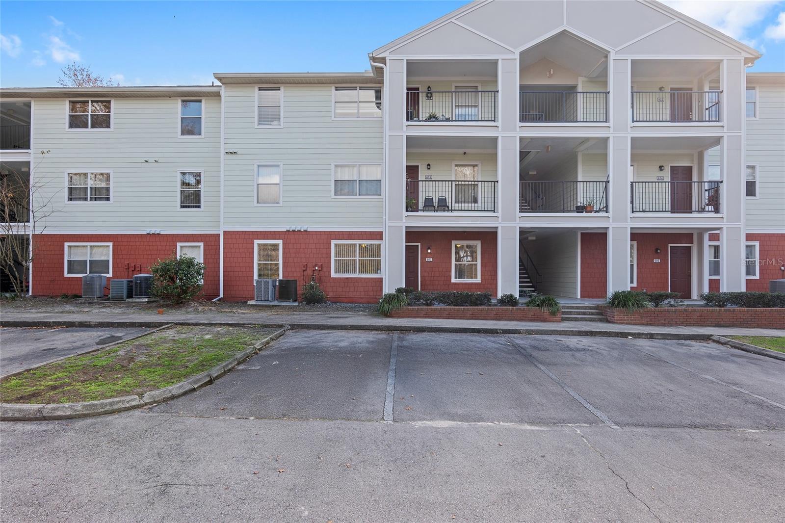 2360 Sw Archer Rd #607 Property Photo 23