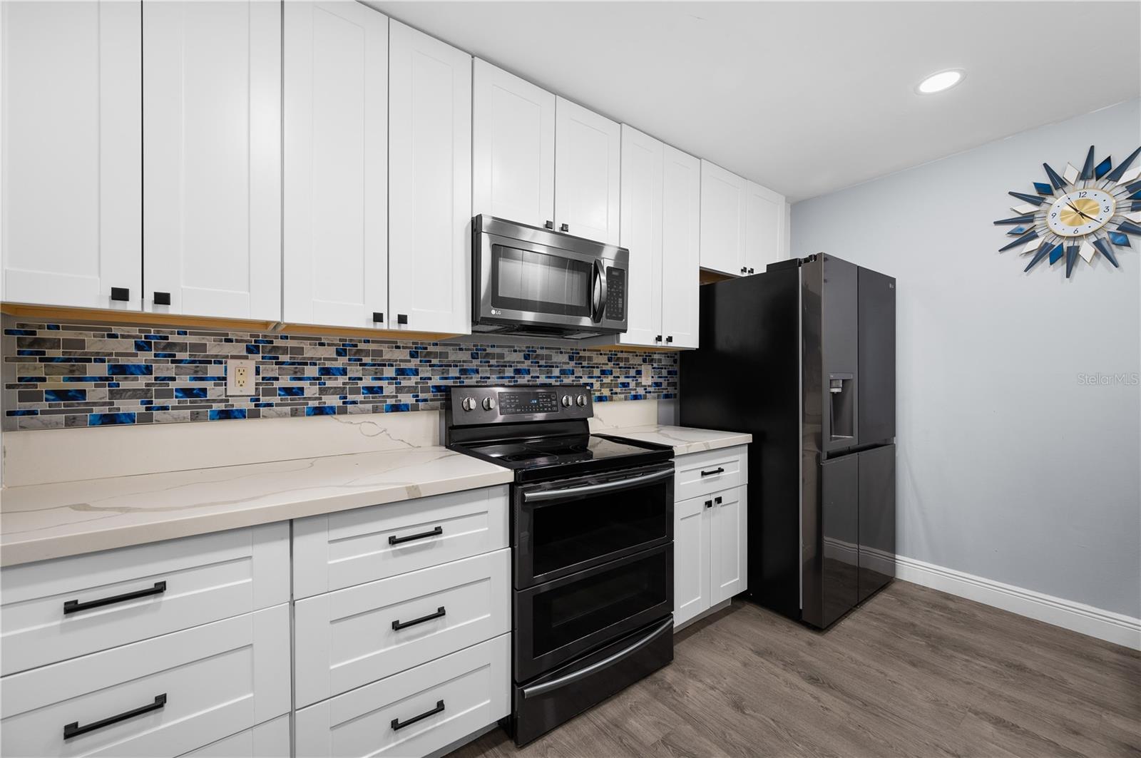 2818 Sw 14th Dr #107 Property Photo 17