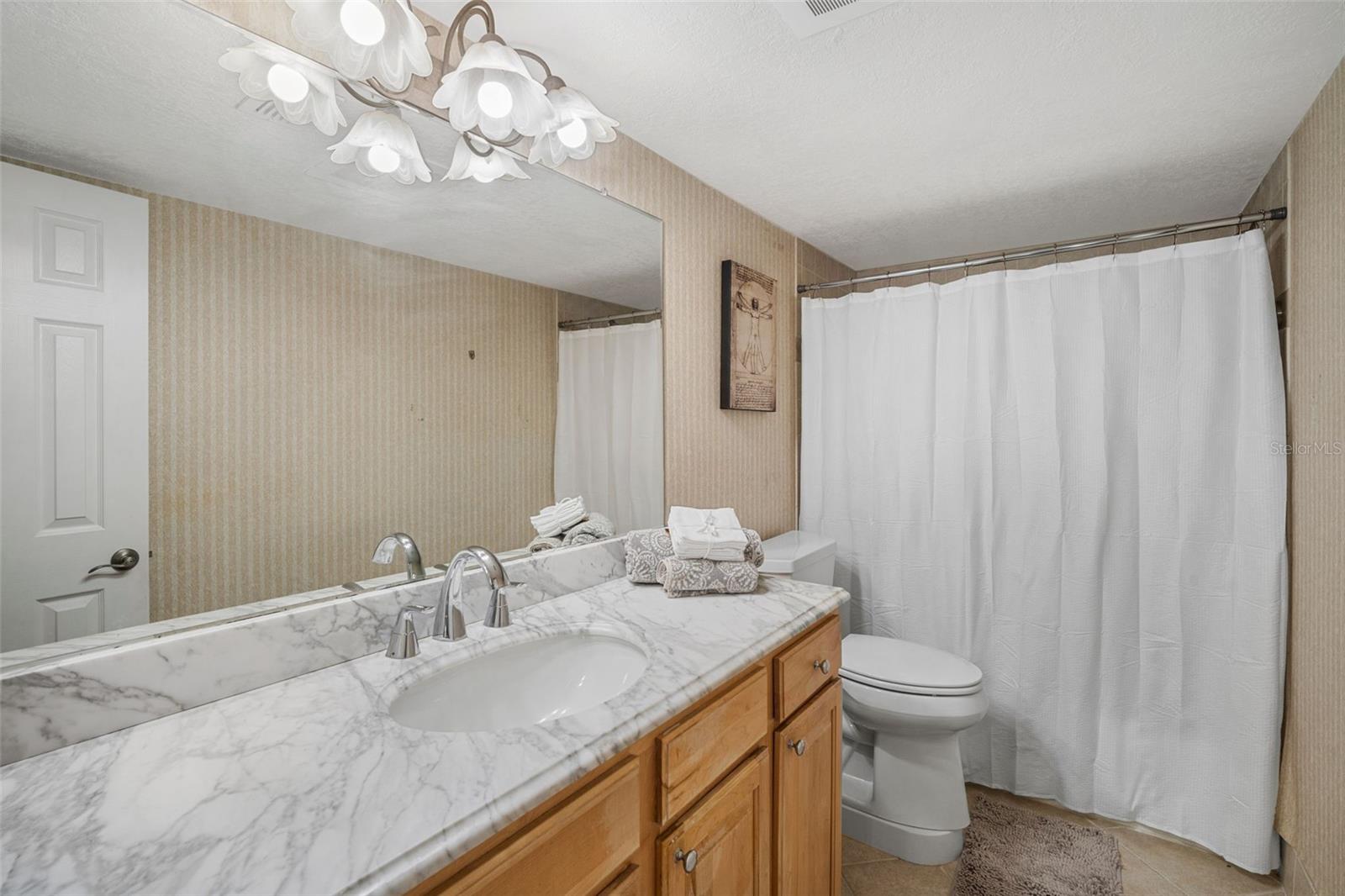 6100 Gulfport Blvd S #402 Property Photo 13