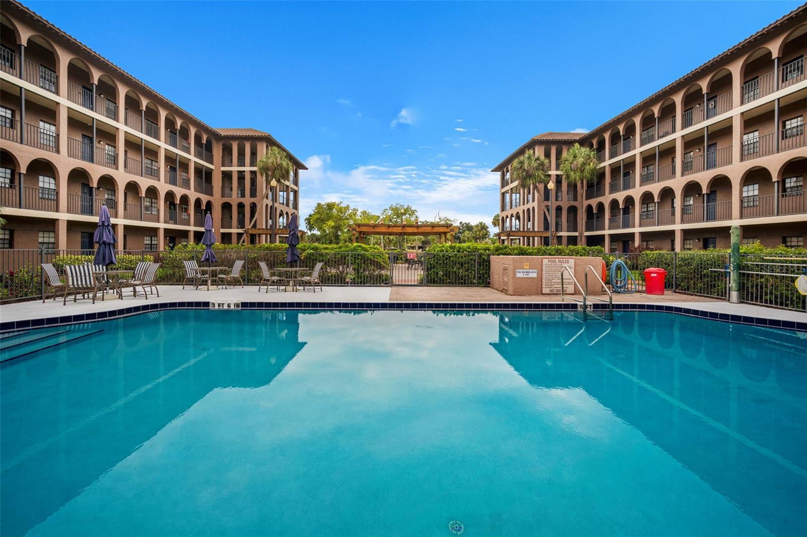 6100 Gulfport Blvd S #402 Property Photo 20