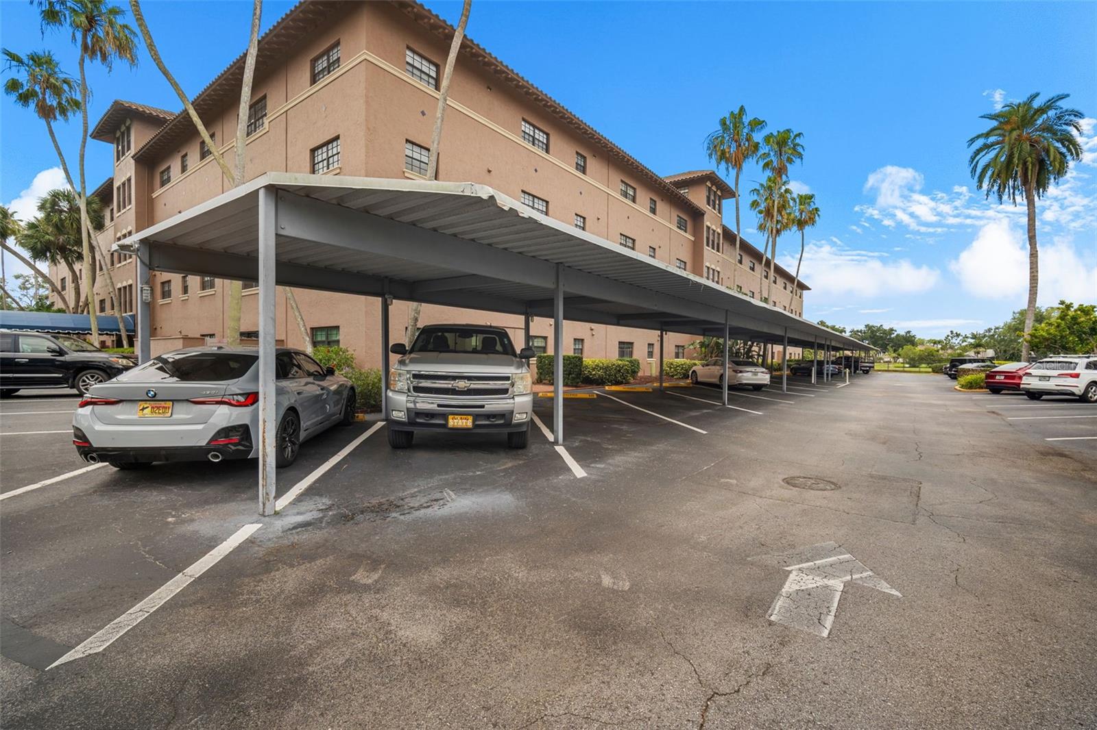 6100 Gulfport Blvd S #402 Property Photo 30