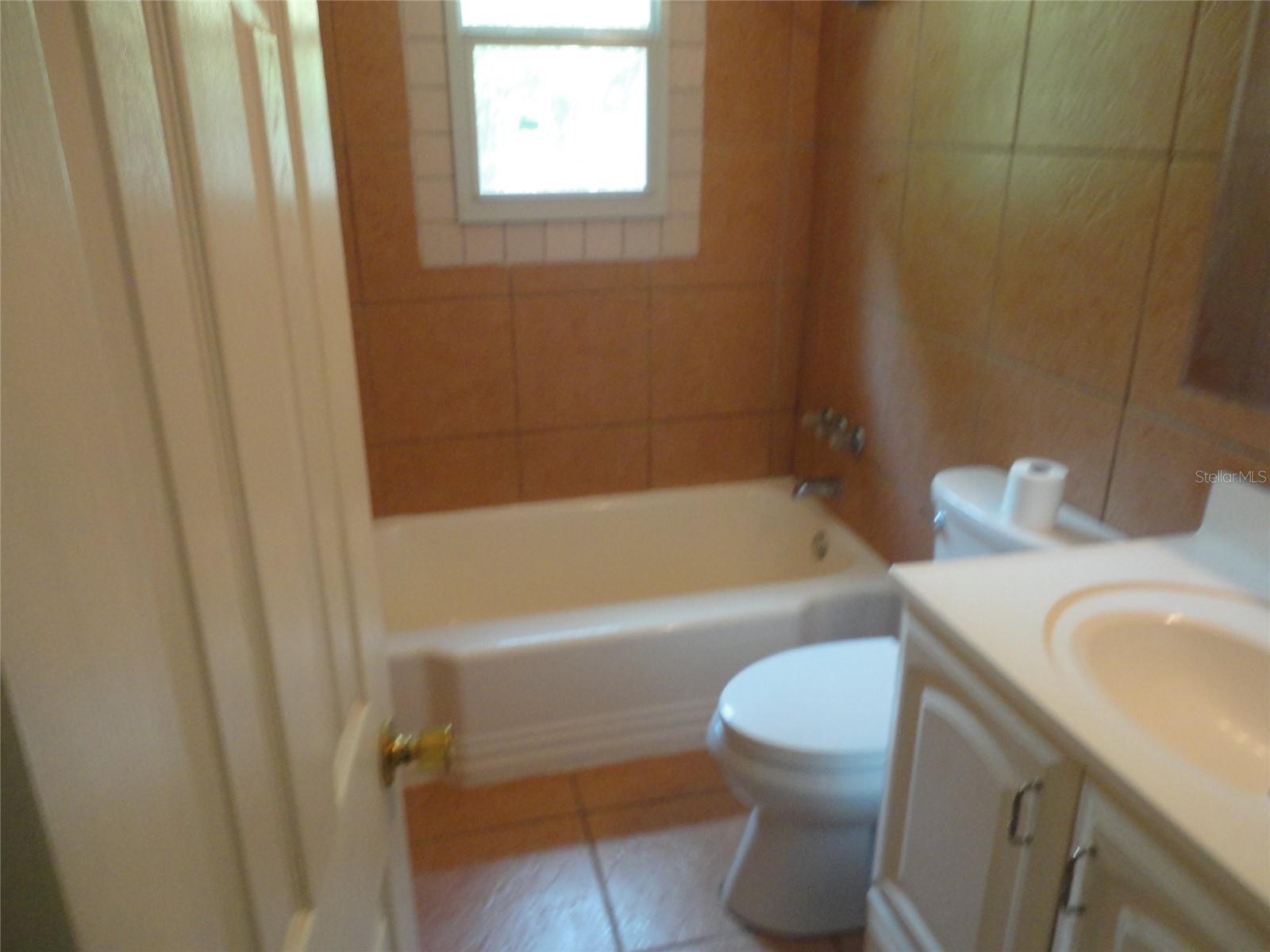 1334 Ne 1st Ave Property Photo 12