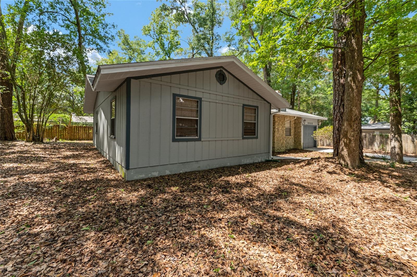 3025 W University Ave Property Photo 55