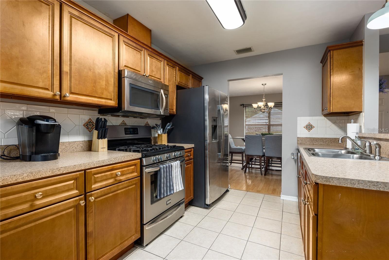 1608 Ne 45th Pl Property Photo 12
