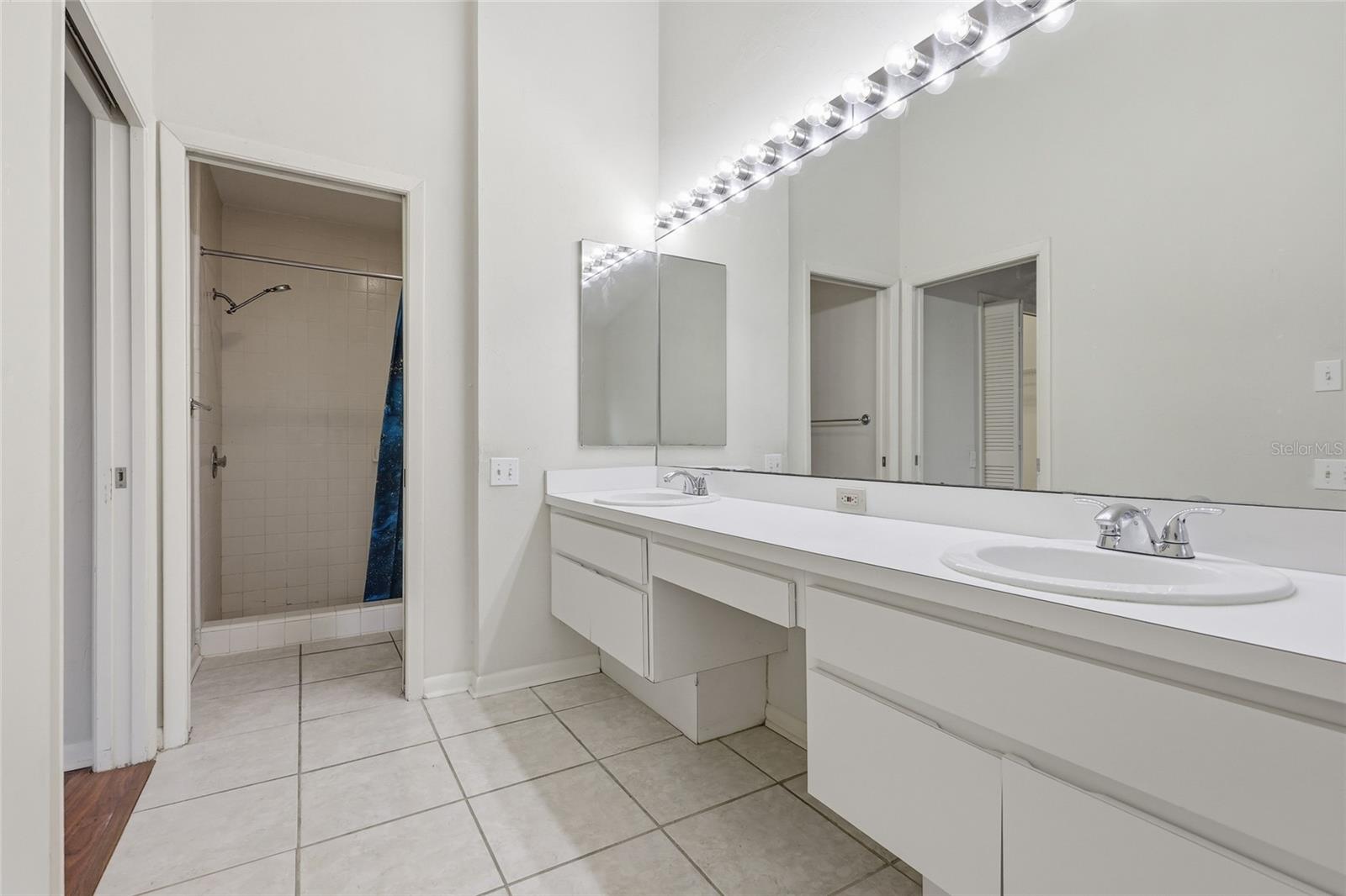 1736 Nw 16th Pl Property Photo 14