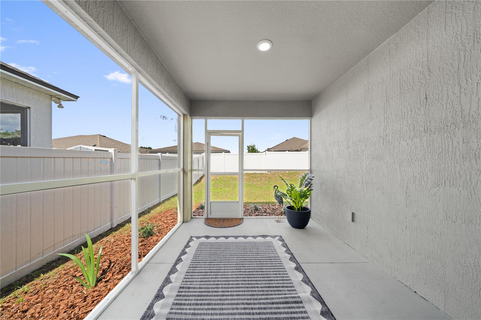 880 Nw 251st Dr Property Photo 35