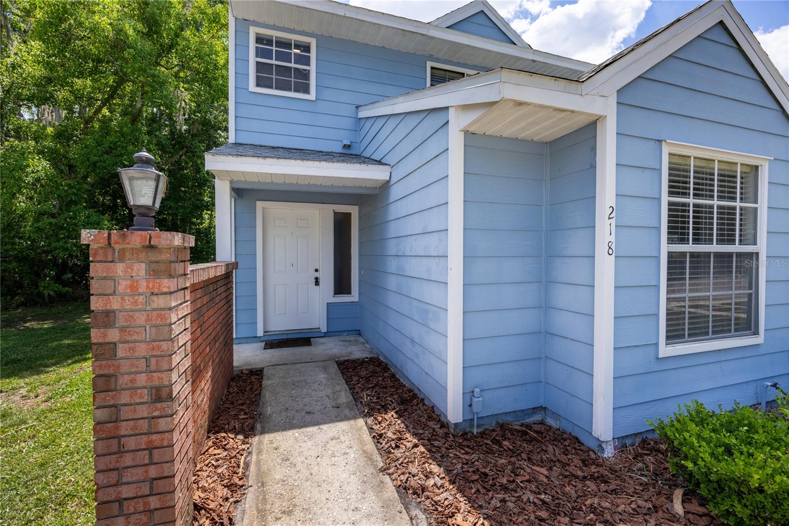 218 NW 50TH BLVD #K Property Photo 1